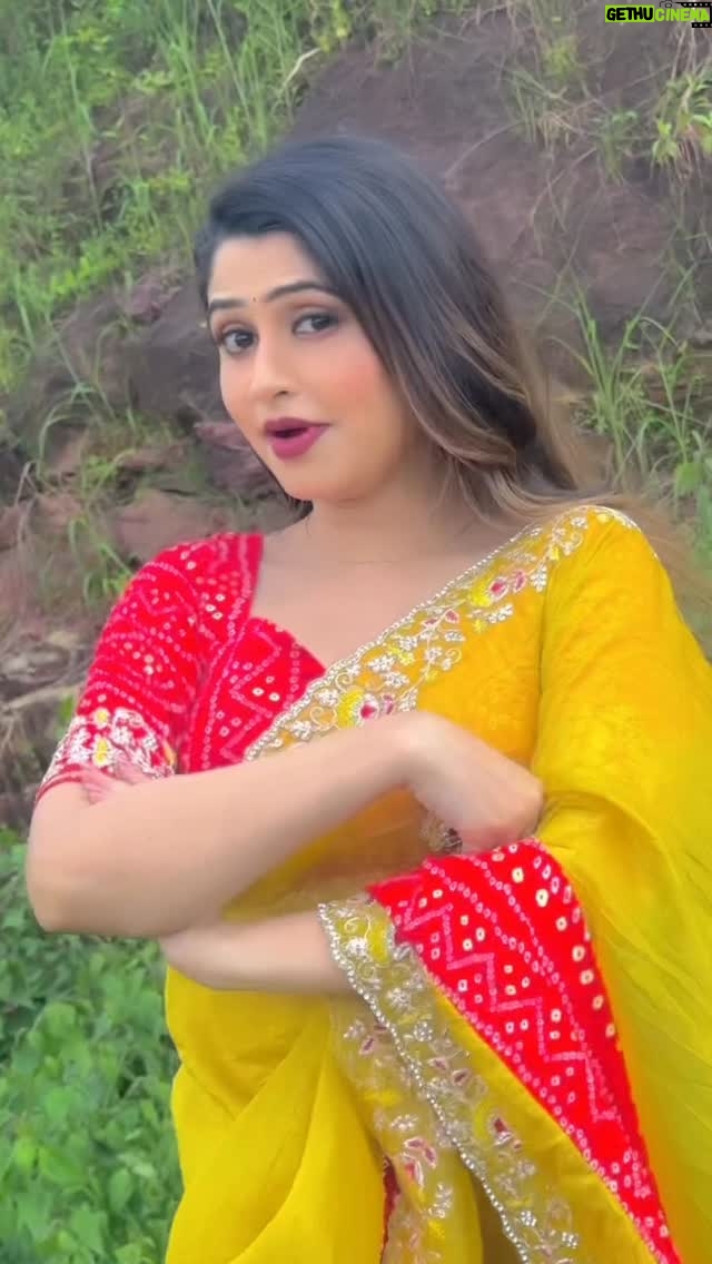 Poonam Mishra - 11.4K Likes - Odhani Udi Gala😜😜😜
V.c: @akashrana_sami