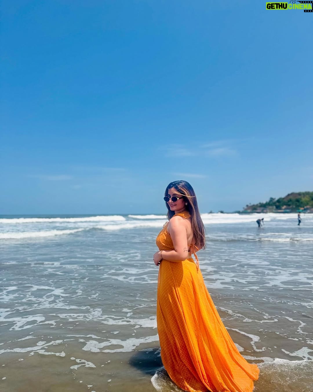 Poonam Raheja - 7.3K Likes - 🌻 Me???? 
🌻 obsessed??????
🌻 with My Man ???????
 
ABSOLUTELY 🥰

#supu #love #forever #madeforeachother❤️ #mylife #happyplace #goabeach #goa