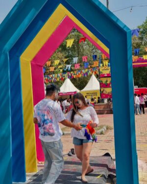 Poonam Raheja Instagram - All about Yesterday ❤️💚🩵💜🩷 

🌈 Holi 2025 😍🙌🏻 

#holi #holivibes #holifestivalofcolours #holidayparty #holicelebration #holifest #holidaymemories #holi2025