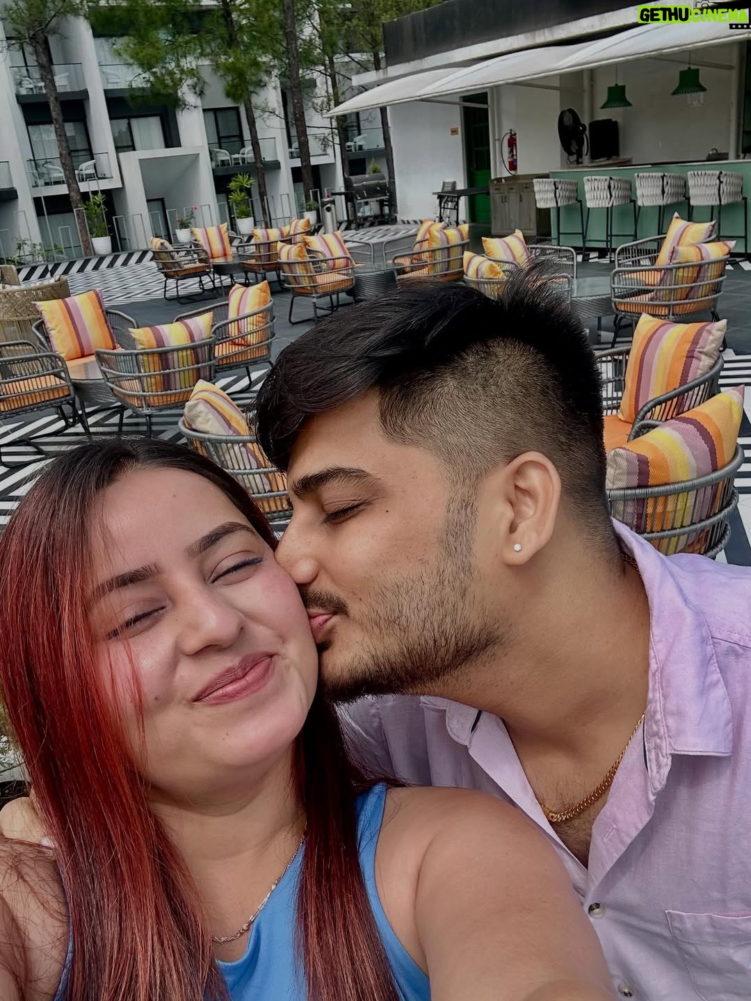 Poonam Raheja - 16.1K Likes - 🩵🤍Peaceful places, beautiful faces & a perfect day 🧸🌷

#perfect #bestlocation #birthdayapentwell #wetime #love #laughter #smile #couple #goals 🌸