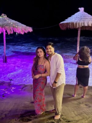 Poonam Raheja Instagram - ✨ With you, every moment is a beautiful chapter 📖 of our story 💖
ILU @this_is_sumesh 👩‍❤️‍💋‍👨

#supu #love #couple #powercouple #couplegoals❤️