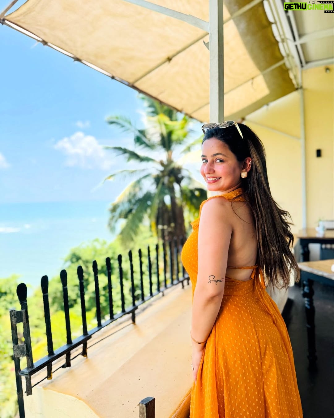 Poonam Raheja - 7.3K Likes - 🌻 Me???? 
🌻 obsessed??????
🌻 with My Man ???????
 
ABSOLUTELY 🥰

#supu #love #forever #madeforeachother❤️ #mylife #happyplace #goabeach #goa