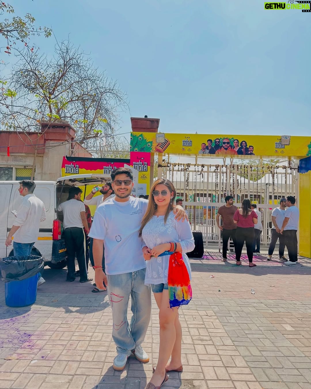 Poonam Raheja - 6K Likes - All about Yesterday ❤️💚🩵💜🩷 

🌈 Holi 2025 😍🙌🏻 

#holi #holivibes #holifestivalofcolours #holidayparty #holicelebration #holifest #holidaymemories #holi2025