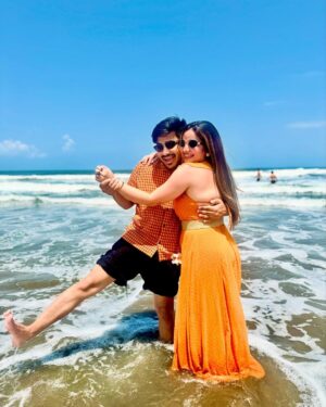 Poonam Raheja Instagram - 🌻 Me???? 
🌻 obsessed??????
🌻 with My Man ???????
 
ABSOLUTELY 🥰

#supu #love #forever #madeforeachother❤️ #mylife #happyplace #goabeach #goa