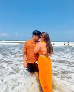 Poonam Raheja Instagram - 🌻 Me???? 
🌻 obsessed??????
🌻 with My Man ???????
 
ABSOLUTELY 🥰

#supu #love #forever #madeforeachother❤️ #mylife #happyplace #goabeach #goa
