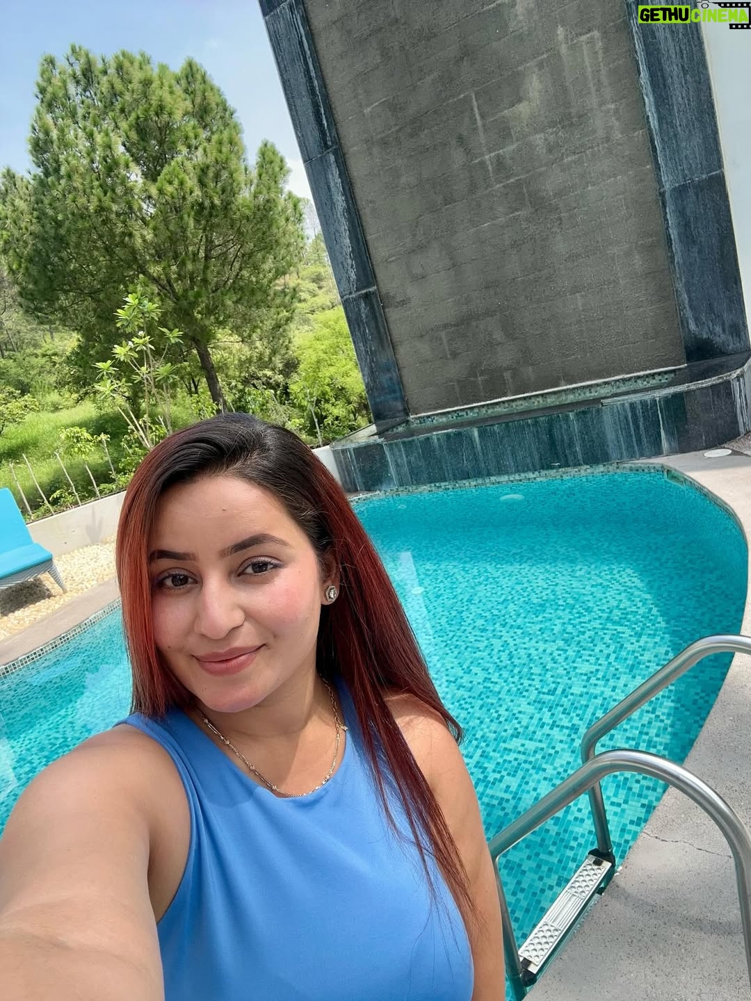 Poonam Raheja - 16.1K Likes - 🩵🤍Peaceful places, beautiful faces & a perfect day 🧸🌷

#perfect #bestlocation #birthdayapentwell #wetime #love #laughter #smile #couple #goals 🌸