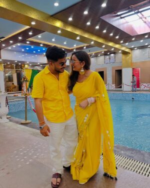 Poonam Raheja Instagram - 🔆🏵️🌻🌼🍂💛🔅 

@this_is_sumesh 

#supu #thisissumesh #punurahejaofficial #love #foruyou #couple