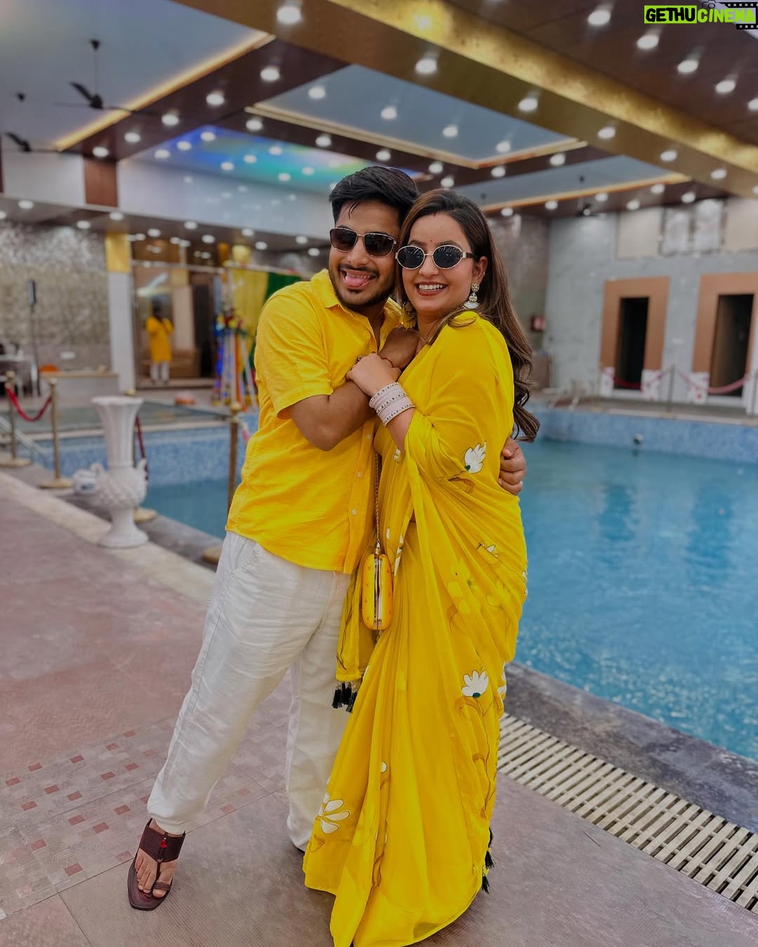 Poonam Raheja - 6.9K Likes - 🔆🏵️🌻🌼🍂💛🔅 

@this_is_sumesh 

#supu #thisissumesh #punurahejaofficial #love #foruyou #couple