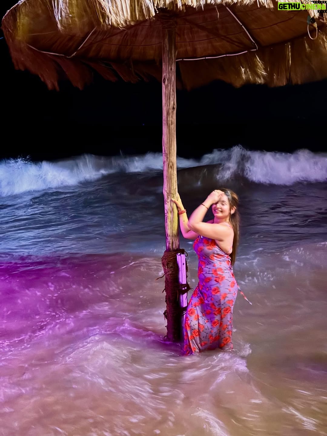 Poonam Raheja - 40K Likes - 🏝️ Mermaid 🧜‍♀️ Vibes 😘 

#punurahejaofficial #newpost #mermaid #trendingréels #viral #creators #beachbody #beachlifestyle #beachlovers #beachlovers #beachwaves #beachlover #beachdays