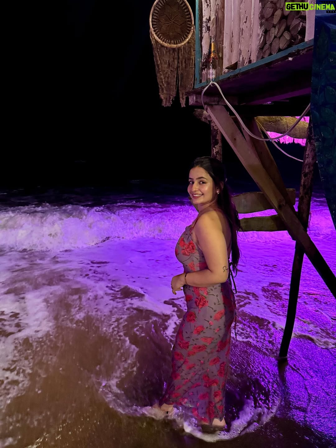 Poonam Raheja - 40K Likes - 🏝️ Mermaid 🧜‍♀️ Vibes 😘 

#punurahejaofficial #newpost #mermaid #trendingréels #viral #creators #beachbody #beachlifestyle #beachlovers #beachlovers #beachwaves #beachlover #beachdays
