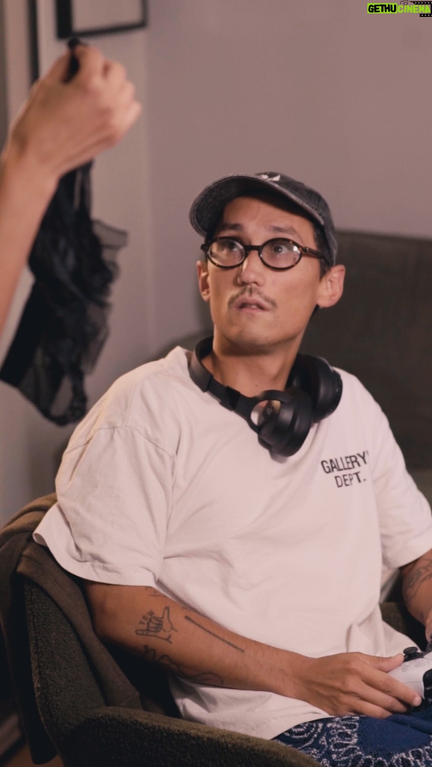 Poqssi - 32.1K Likes - À qui est cette culotte ?
Avec @poqssi 
🎥 @remy_silk_binisti