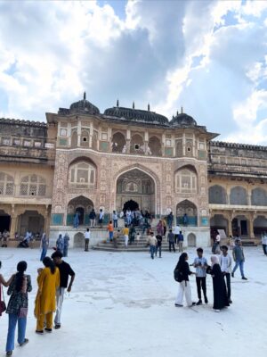Pragya Jaiswal Instagram - Last 24 hours in the Pink City 💘💘 
Jaipur you took my breath away !! 
Can’t wait to be back again..