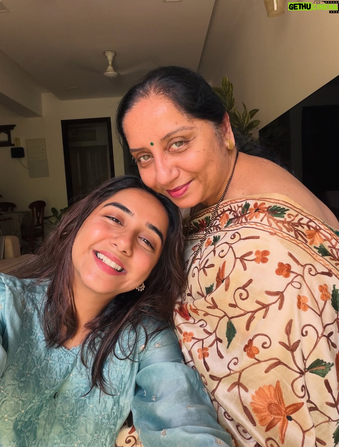Prajakta Koli - 1 Million Likes - Padwaa in profit. 👌🏽
