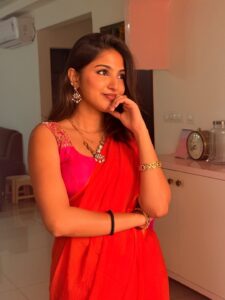Actress Pranavi Manukonda HD Photos and Wallpapers October 2025
