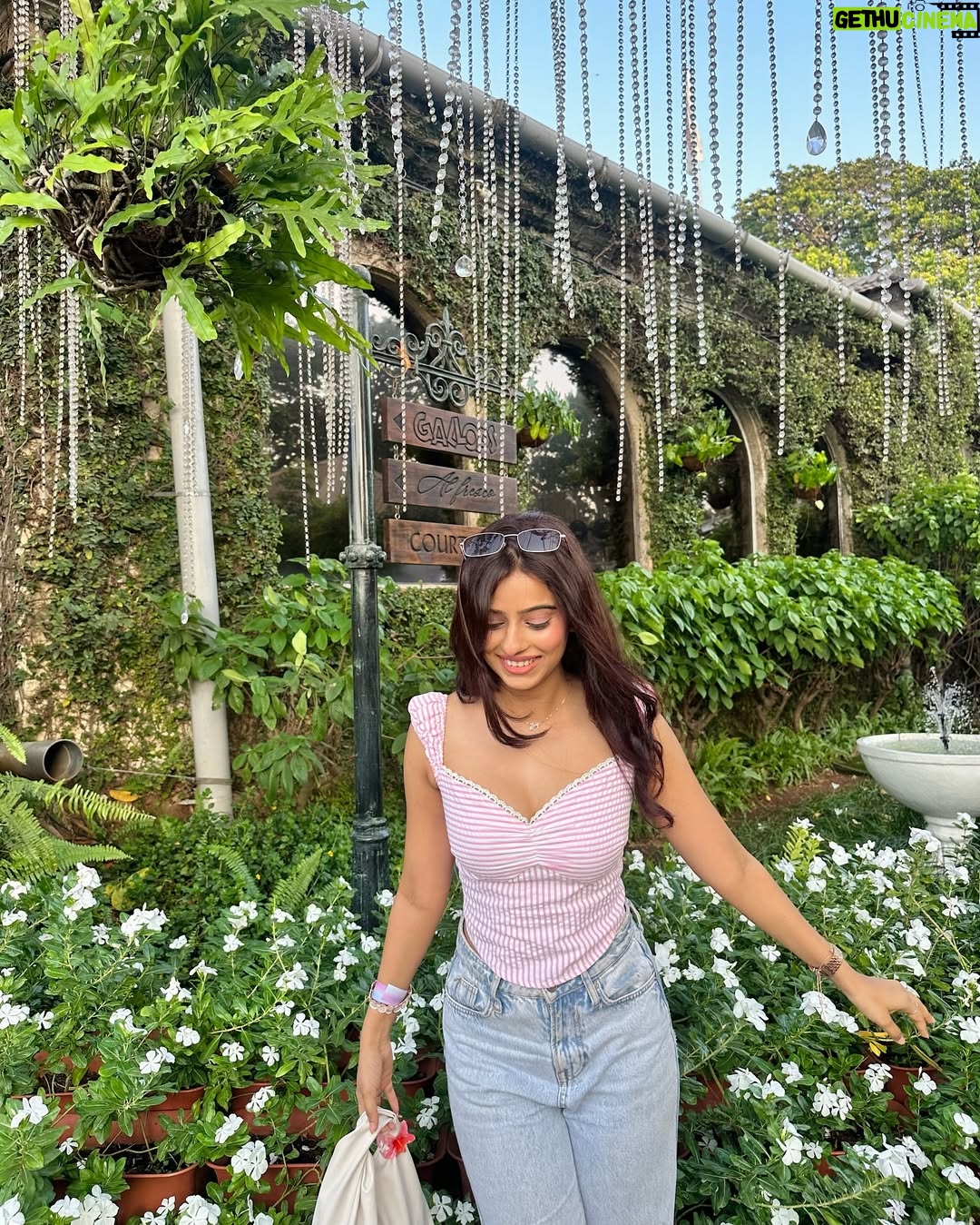 Pranjali Sing - 20.8K Likes - always team messy hair

Top @nefsfinds 
.
.
.
.
.
.
.
#singhpranjali #fyp #pinterest #foryou #pinterestaesthetic #pinterestinspired #explorepage