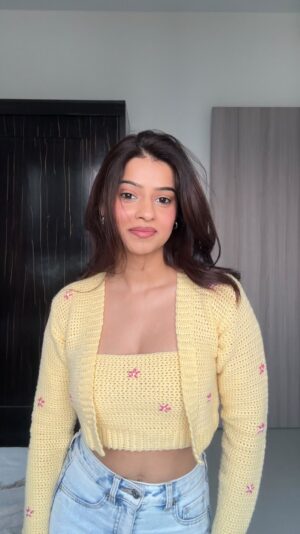 Pranjali Sing Instagram - these on rotation 

beige top @zara 
Yellow and grey @midst.in 
Pink @cstoreclothin 
White @savana 
Brown @nefsfinds 
.
.
.
.
.
.
#singhpranjali #foryoupage #fyp #foryou #pinterestaesthetic #pinterestinspired #pinterest #explorepage #goingoutoutfit