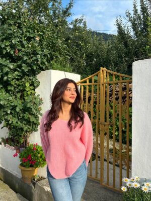 Pranjali Sing Instagram - silly of me to forget that I am the love of my life 
.
.
.
.
.
#pinterest #pinterestaesthetic #pinterestinspired #foryou #fyp #explorepage #pink