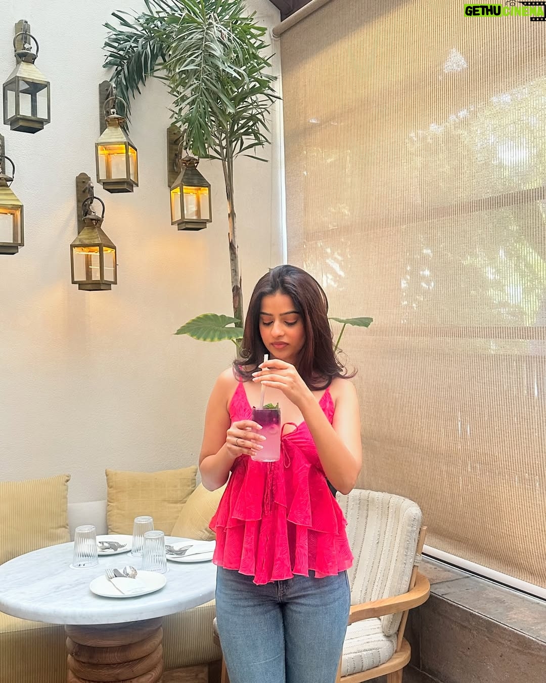 Pranjali Sing - 18.9K Likes - sometimes all you need is a cute outfit and a lunch date with your girl 🍽️💕

@evebombay 
.
.
.
.
.
#singhpranjali #pinterest #pinterestaesthetic #pinterestinspired #whatiwore #foryou #fyp #explorepage