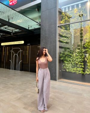Pranjali Sing Instagram - literally on the glow
Top @zara
Pants @nefsfinds
.
.
.
.
.
.
#singhpranjali #pinterest #pinterestinspired #pinterestaesthetic #foryou #fyp #fitcheck