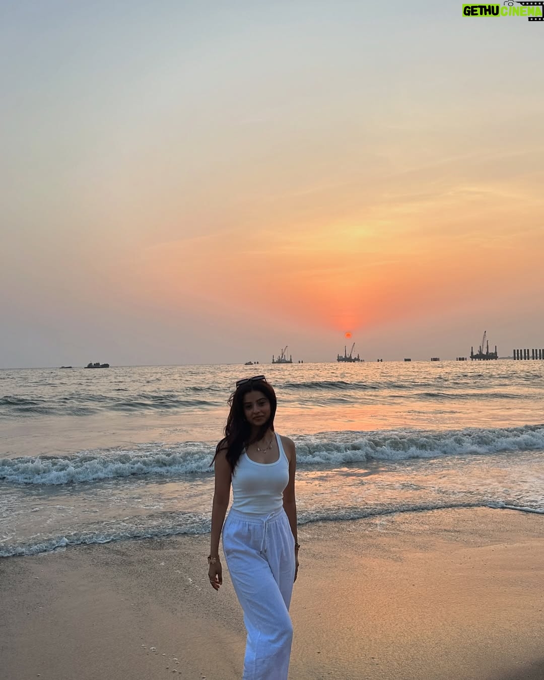Pranjali Sing - 10.7K Likes - suns out and so am I 
.
.
.
.
.
.
.
#singhpranjali #fyp #foryou #pinterest #pinterestaesthetic #pinterestinspired #explorepage