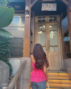 Pranjali Sing Instagram - sometimes all you need is a cute outfit and a lunch date with your girl š½ļøš
@evebombay
.
.
.
.
.
#singhpranjali #pinterest #pinterestaesthetic #pinterestinspired #whatiwore #foryou #fyp #explorepage
