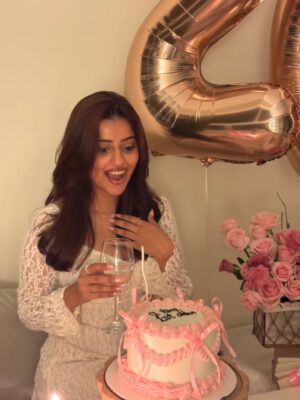 Pranjali Sing Instagram - Birthday felt like Lana Del Rey song this year 
.
.
.
.
.
.
.
#birthdaygirl #birthday #pinterest #pinterestaesthetic #pinterestinspired #foryou #fyp #explorepage #pink