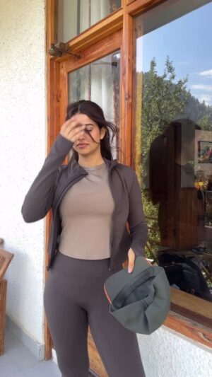 Pranjali Sing Instagram - God forbid a girl wants to look cute for every occasion 👯‍♀️

Outfit details

Pants, T-shirt & jacket @hm 
Shoes @decathlonsportsindia 
.
.
.
.
.
.
.
#singhpranjali #foryou #fyp #explorepage #pinterest #pinterestaesthetic #pinterestinspired #treking