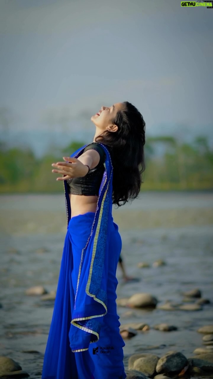 Prarthana Sonowal - 3.1K Likes - Me Always late on trending 😶‍🌫️