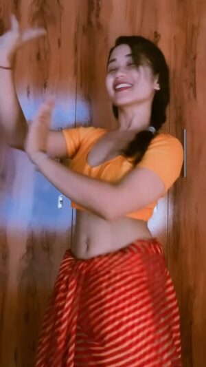 Prarthana Sonowal Instagram - Goes with trend😎#reelitfeelit