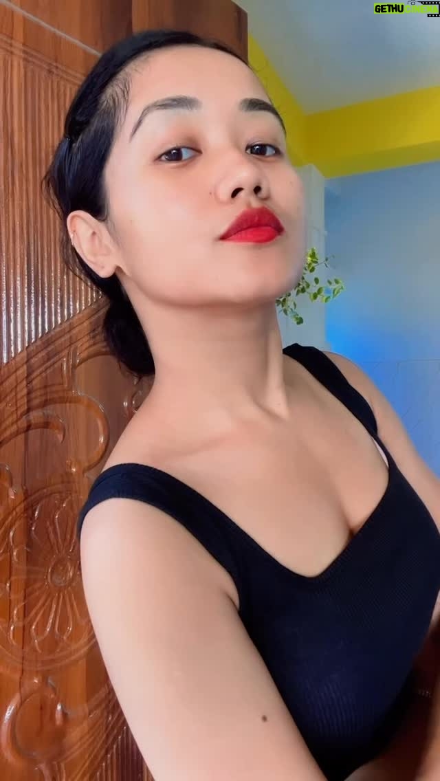 Prarthana Sonowal - 3.5K Likes - It feels like i am falling in love again ❤️. 

#Kaindiyaan 
@goldiesohel