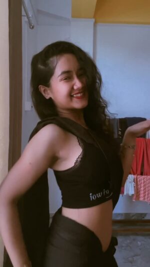 Prarthana Sonowal Instagram - 🥵😎