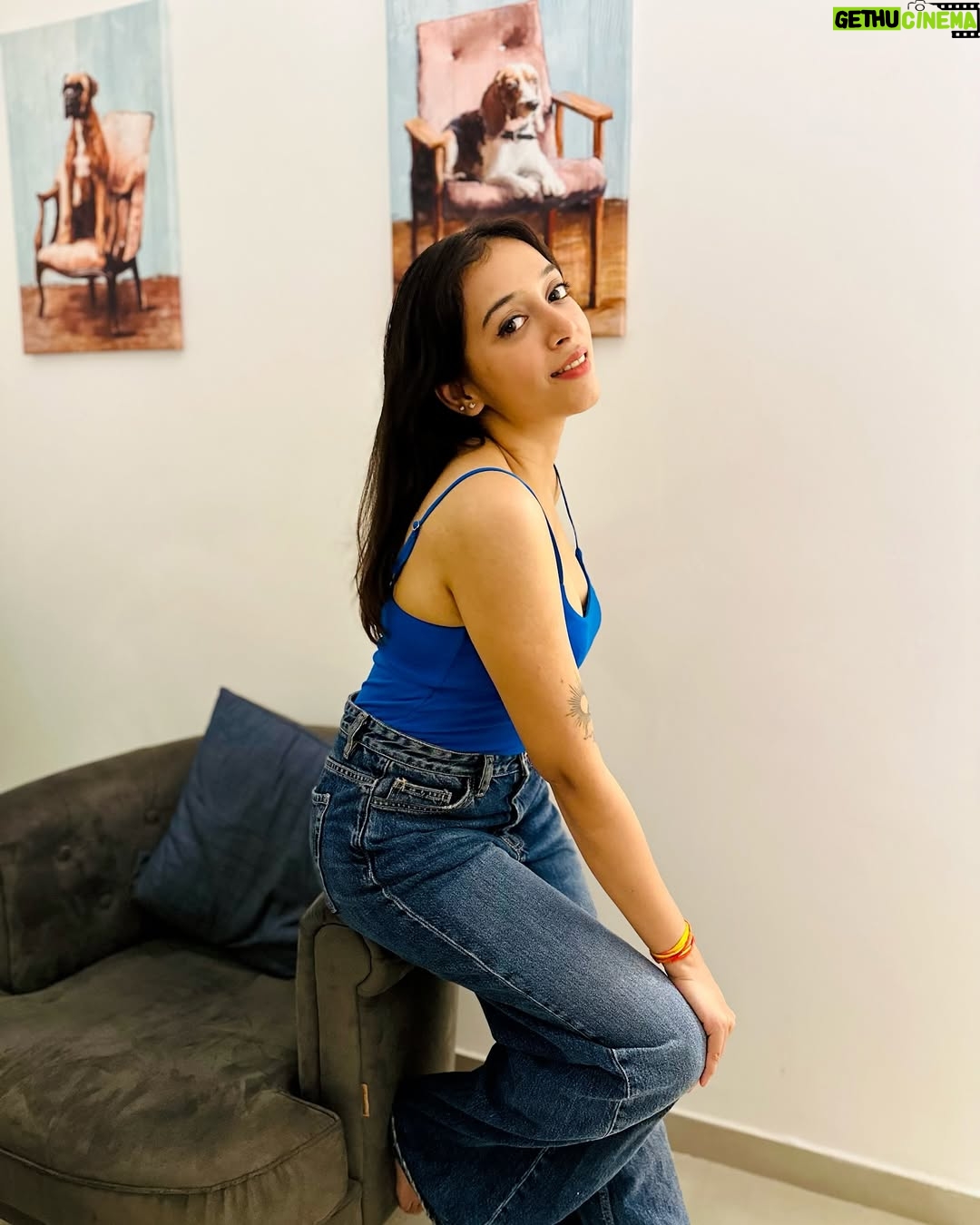 Prattishtha Sharma - 8.1K Likes - I am the " Song " that you ignored and Later found out it was Fire 🔥🧨 
.
Also , tell us what do you watch more ? 📲
.
.
#portraits #instaphoto #pratishthasharma #posesforpictures #girlsgirlsgirls #actor