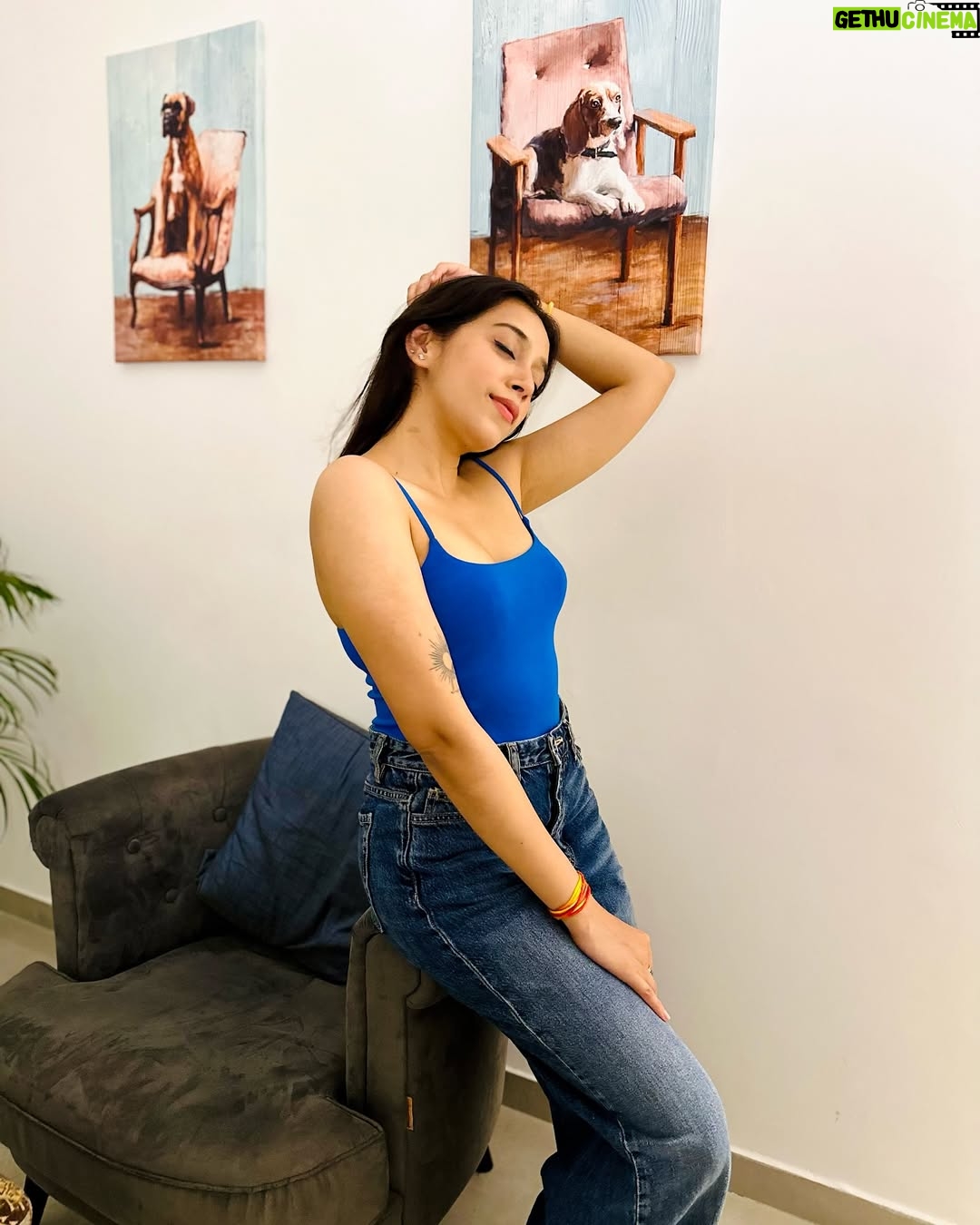 Prattishtha Sharma - 8.1K Likes - I am the " Song " that you ignored and Later found out it was Fire 🔥🧨 
.
Also , tell us what do you watch more ? 📲
.
.
#portraits #instaphoto #pratishthasharma #posesforpictures #girlsgirlsgirls #actor