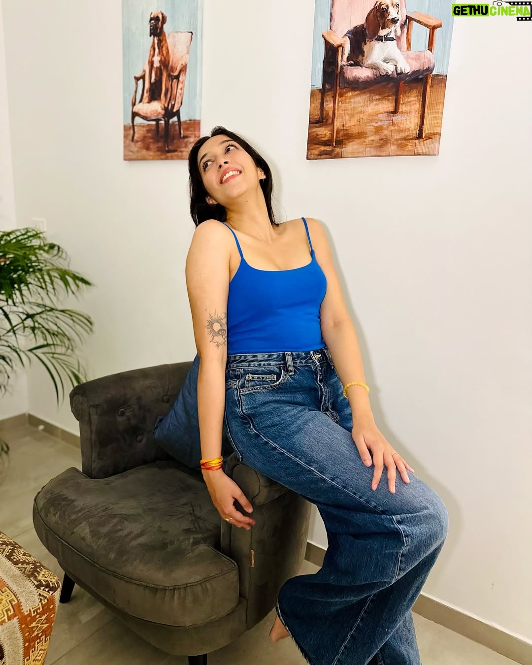 Prattishtha Sharma - 8.1K Likes - I am the " Song " that you ignored and Later found out it was Fire 🔥🧨 
.
Also , tell us what do you watch more ? 📲
.
.
#portraits #instaphoto #pratishthasharma #posesforpictures #girlsgirlsgirls #actor