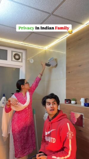 Prattishtha Sharma Instagram - Privacy? Wo kya hota hai?😂💩
.
.
#privacy #indianfamily #brownparents #indiancomedy #mummy #viralreels #desicomedy #relatablememe #indianparents #memesdaily #comedy #trendingnow