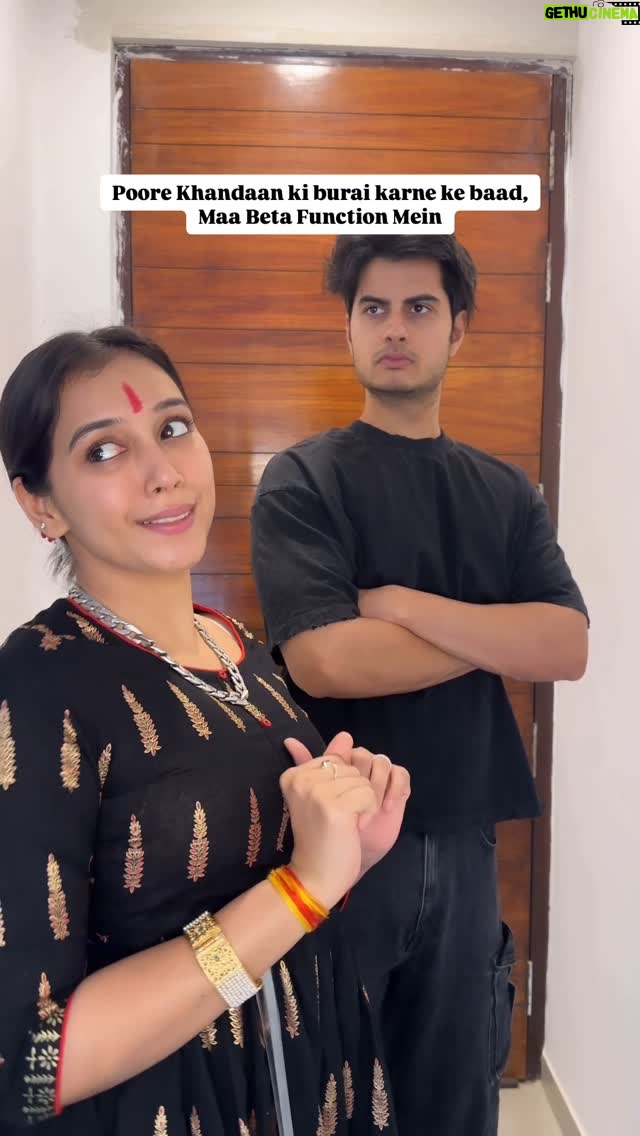 Prattishtha Sharma - 35.5K Likes - Puri family badmosh🎀 | Pookie don
.
.
#reelitfeelit #pookidon #don #badmosh #indianfamily #comedyvideo #funnyvideo #relatablememe #maabeta