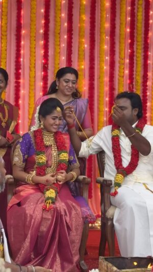 Praveen Devasagayam Instagram - நம்ம கண்மணி & ஆறுமுகம் கல்யாணம் 🤍 #chinnamarumagal 
#vijaytelevision #chinnamarumagalkanmani