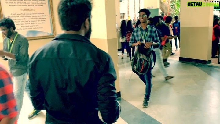 Praveen Devasagayam - 7.6K Likes - Makkaleyyyyy 🙏🏻🙏🏻🙏🏻🙏🏻 let’s get in #2022 Tu tu tu 
Yeahh!!❤️❤️

“Neenga illamey Nan illai” just as my loving saviour Jesus Christ , I Pray for all of you For an amazing another year , Let’s build Ourselfnto new Heights! 
#Prd #People #Newyear #2022 #Cinema #mic #life #vijaytv #Love #Grace