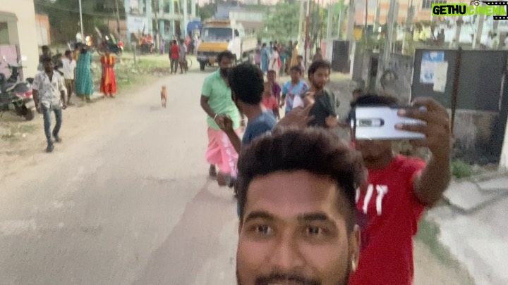 Praveen Devasagayam - 6.3K Likes - Back to where to started from #streets #Shoot #eeramanarojave #vijaytelevisionserials #Prd