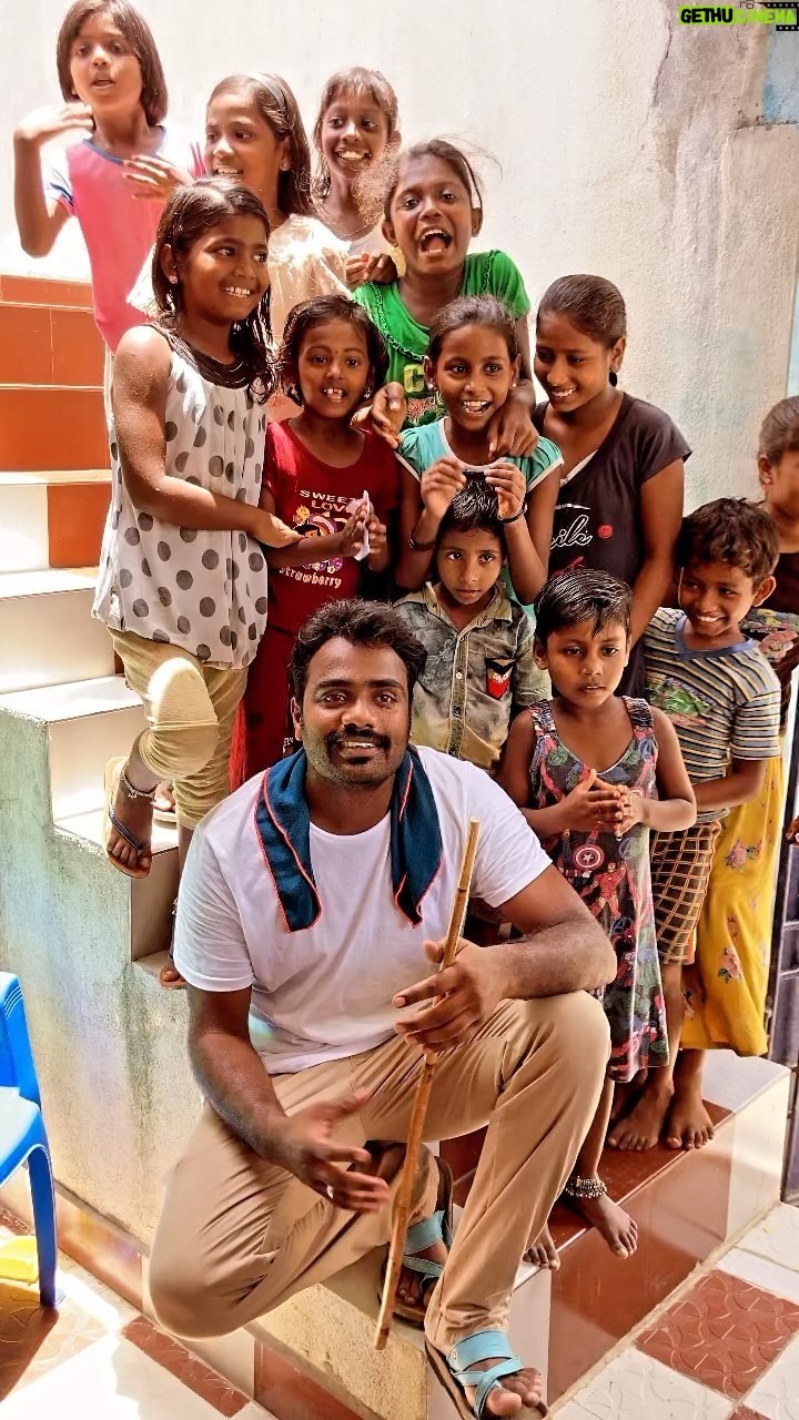Praveen Devasagayam - 148.3K Likes - Nangella PRd fans !! Neenga? 
#Workplace #Kids #Love #Prd