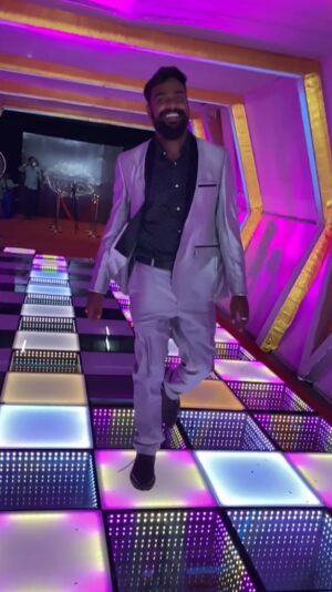 Praveen Devasagayam Instagram - No award Greater than Presence and Gratitude - prd 

#Grace #Love #grattitude 
#6thvijaytvtelevisionawards @vijaytelevision #Work #Worship #Prd
