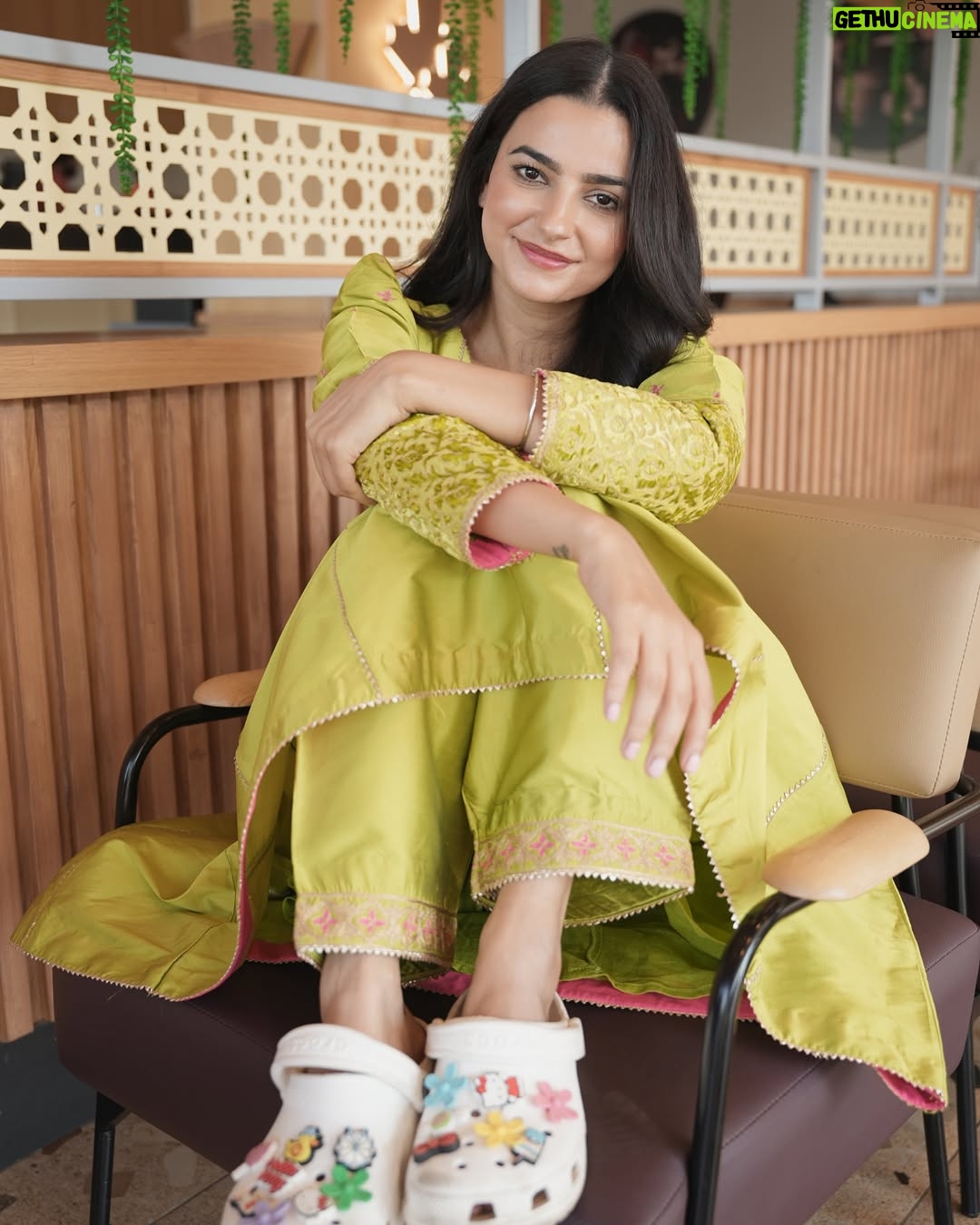 Preet Aujla - 16.8K Likes - 🤍✨

@goreyannaallagdizameenjattdi in theatres October 18