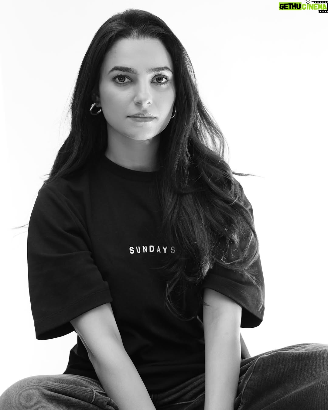 Preet Aujla - 12.7K Likes - 🖤🤍

📸 @kartik.arora720