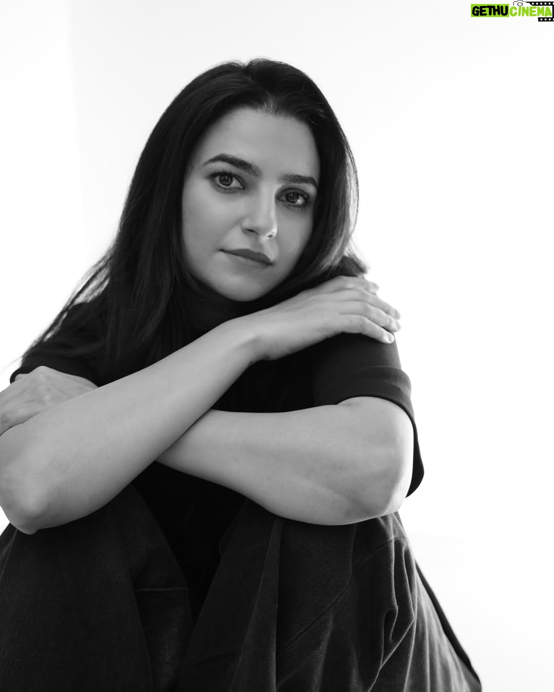 Preet Aujla - 12.7K Likes - 🖤🤍

📸 @kartik.arora720