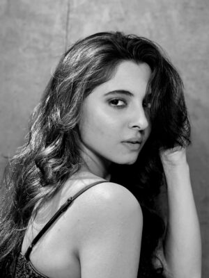 Preethi Asrani Instagram - Loved being #Sarah ❤️✨️
Truly Grateful for all the loveee 🙏:)
#kiss in theatres near you. Watch nowww if you haven't yet!! ✨️
#kiss
#btsdump