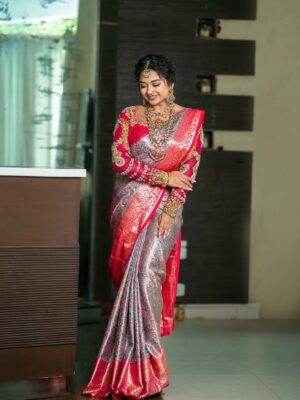 Preethi Sharma Instagram - 🌸🪞🦚

Makeup @kalaiartistry 😍
Hair @jenifer_hair_stylist ❤️
Costume @zarigaibygitanjaliofficial 😍
Lens @jaihindh_photography 😇
Drapist @sneha_drapist_makeover 😍 
Jewels @aishwaryam_bridaljewellery 💫

#traditional #saree #sareelove #shoot #photoshoot #ethnic #bestrong #bepositive #beyou #preefam☮️ #preevibes☮️ #preelovesyou☮️