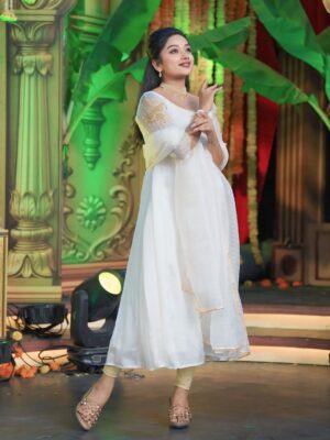 Preethi Sharma Instagram - 🤍🐚🪞🦢🕯️✨

Wearing @petals.chennai ❤️
📸 @poulino_pictures 🤍

#gamgamganesha #ganeshchaturthi #ganesha🙏 #ganeshchaturthievent #aadhya #psr #zeetelugu #traditional #anarkali #bestrong #bepositive #beyou #preefam☮️ #preevibes☮️ #preelovesyou☮️