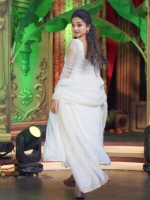 Preethi Sharma Instagram - 🤍🐚🪞🦢🕯️✨

Wearing @petals.chennai ❤️
📸 @poulino_pictures 🤍

#gamgamganesha #ganeshchaturthi #ganesha🙏 #ganeshchaturthievent #aadhya #psr #zeetelugu #traditional #anarkali #bestrong #bepositive #beyou #preefam☮️ #preevibes☮️ #preelovesyou☮️