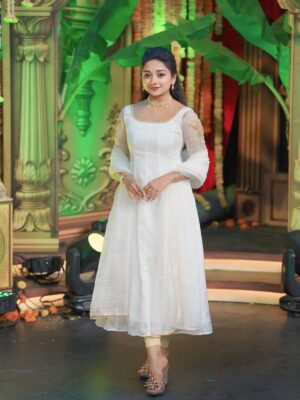 Preethi Sharma Instagram - 🤍🐚🪞🦢🕯️✨

Wearing @petals.chennai ❤️
📸 @poulino_pictures 🤍

#gamgamganesha #ganeshchaturthi #ganesha🙏 #ganeshchaturthievent #aadhya #psr #zeetelugu #traditional #anarkali #bestrong #bepositive #beyou #preefam☮️ #preevibes☮️ #preelovesyou☮️