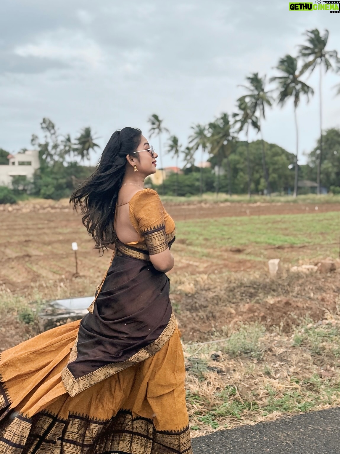 Preethi Sharma - 276.6K Likes - 🌼🪞🦢

 Wearing @onlinegits_ 🤎🧡

#halfsaree #ethnic #traditional #homesweethome #whiskey🐾 #lucky🐶 #mykids #bestrong #bepositive #beyou #preefam☮️ #preevibes☮️ #preelovesyou☮️